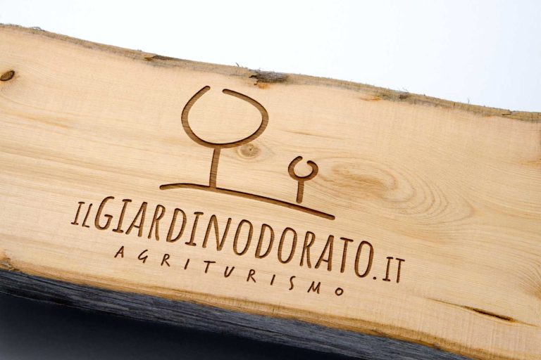 Creazione sito web, logo e foto per Il Giardino Dorato